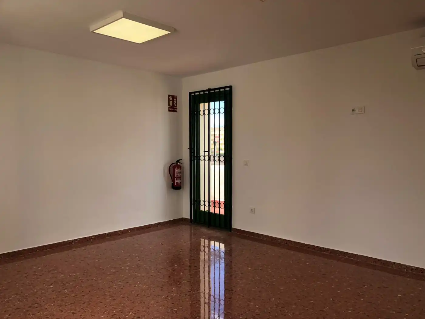Locale commerciale in vendita a Las Marinas / Les Marines, imagen 7