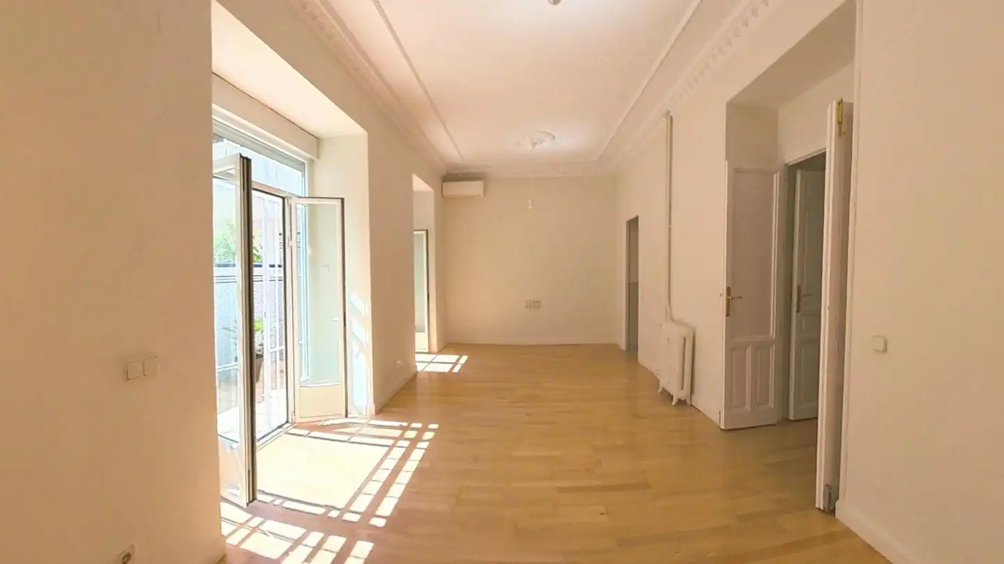 Sala d'estar de Planta baixa en venda en Barrio de Salamanca