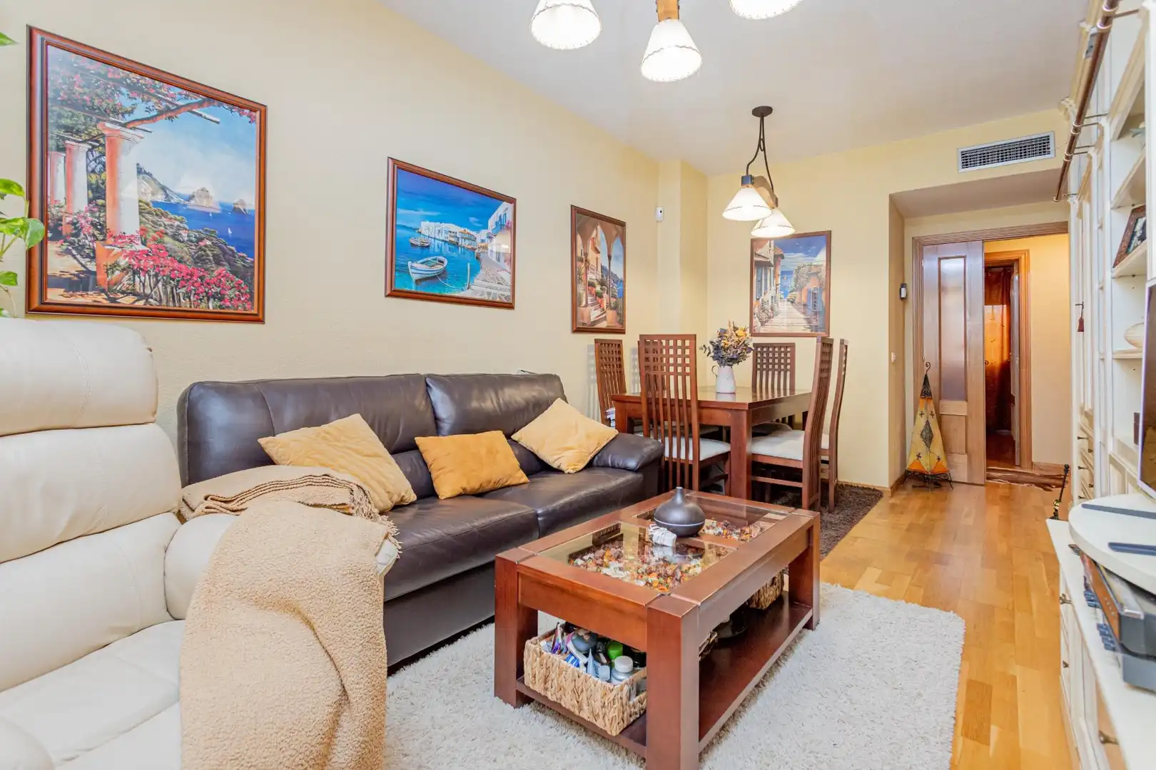 Sala de estar de Planta baja en venta en  Madrid Capital con Aire acondicionado, Calefacción y Trastero