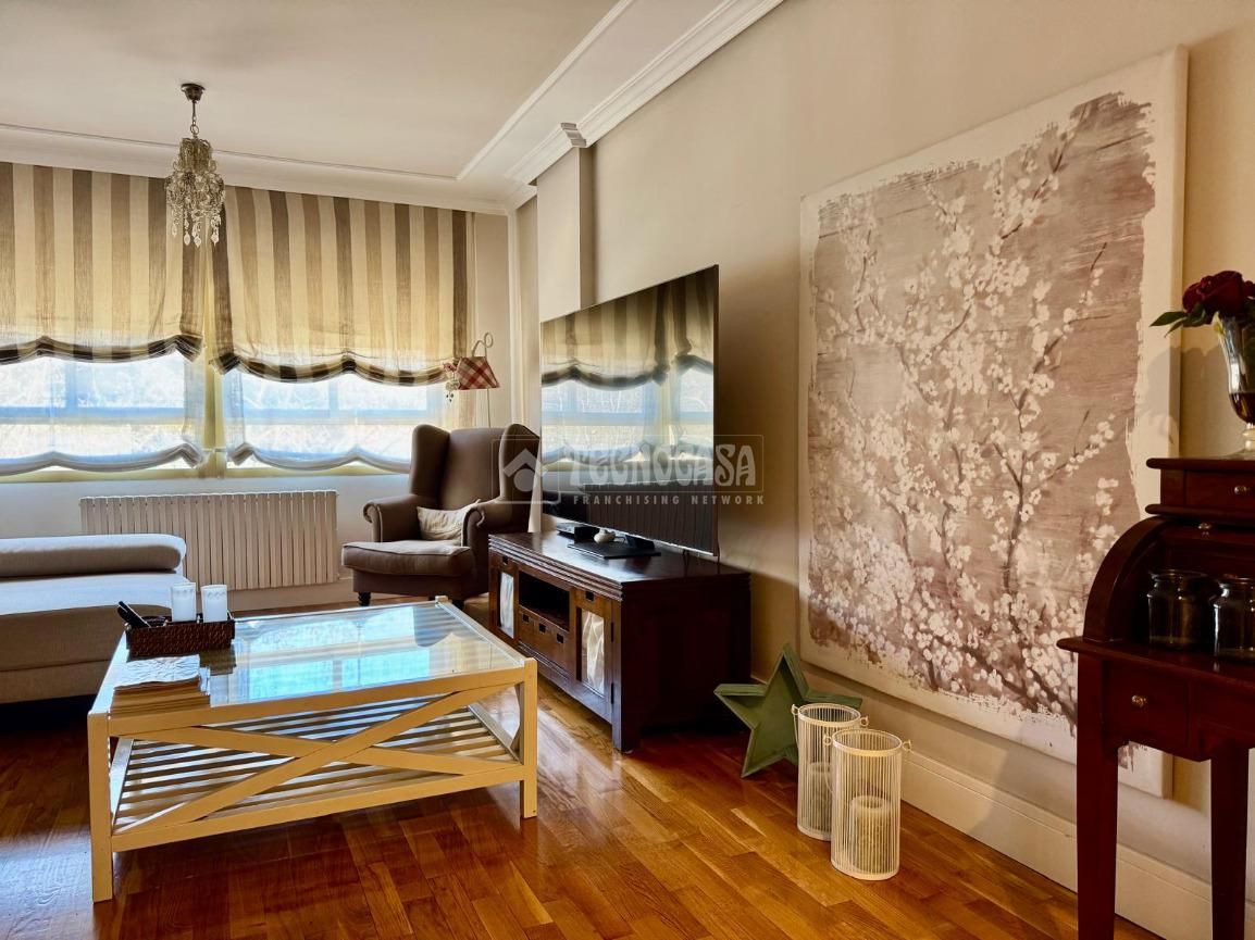 Sala de estar de Piso de alquiler en  Zaragoza Capital