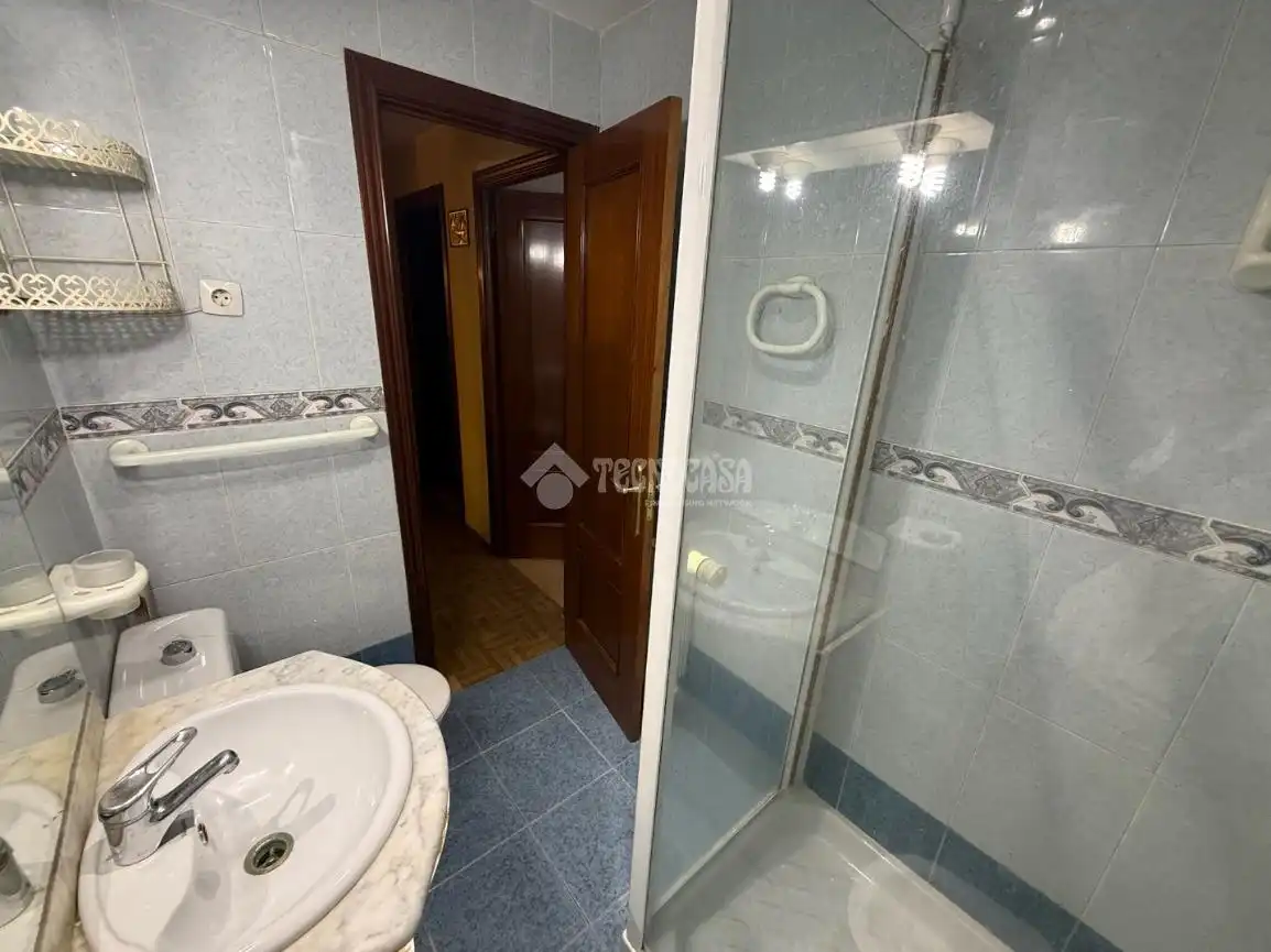 Baño de Piso en venta en Madrid con Aire acondicionado, Calefacción y Terraza