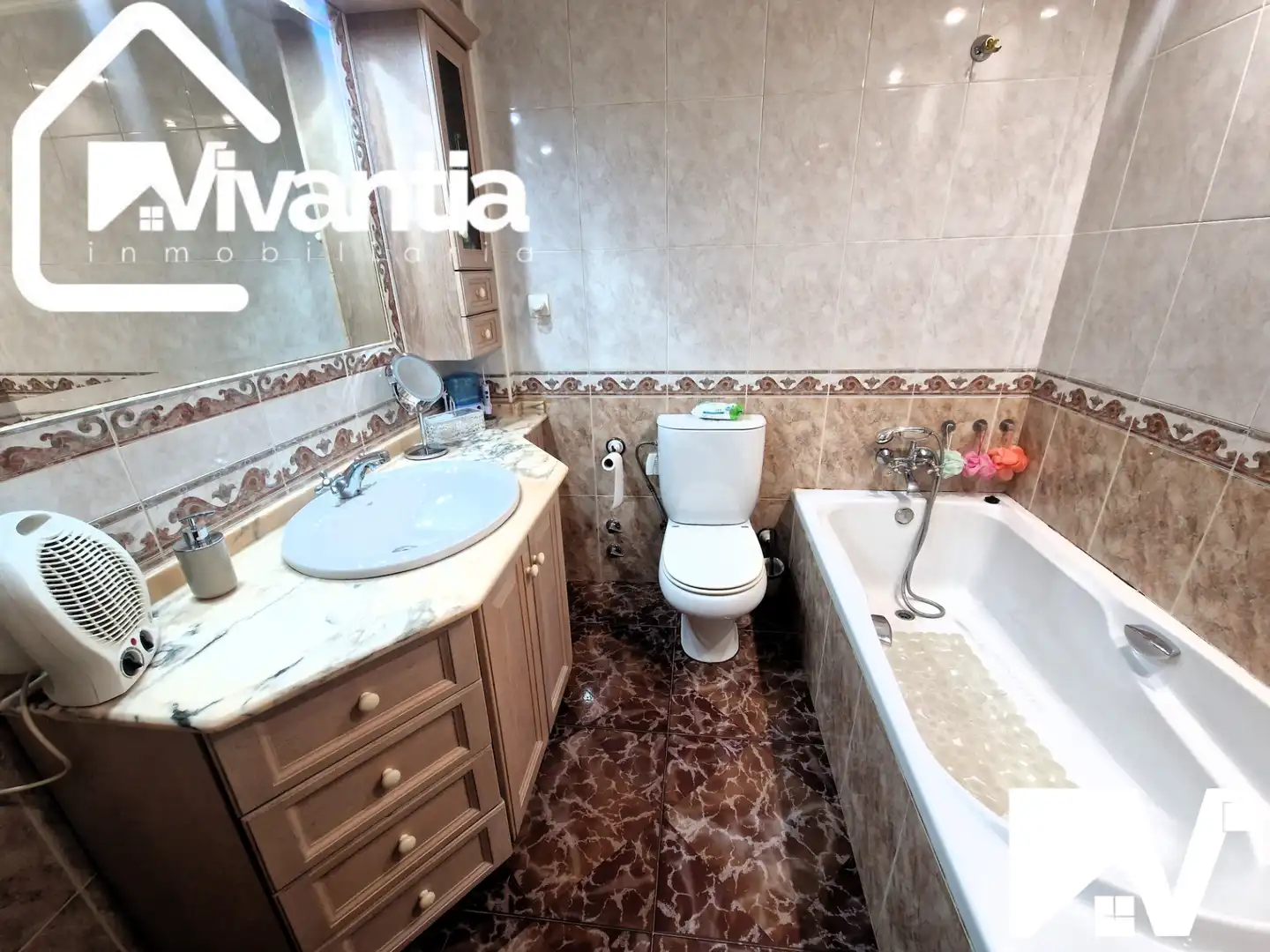 Baño de Dúplex en venta en Lorca con Calefacción, Terraza y Trastero