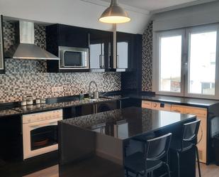 Kitchen of Flat to rent in Vigo   with Heating, Furnished and Oven