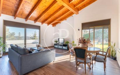 Living room of House or chalet for sale in Matadepera  with Air Conditioner, Heating and Private garden