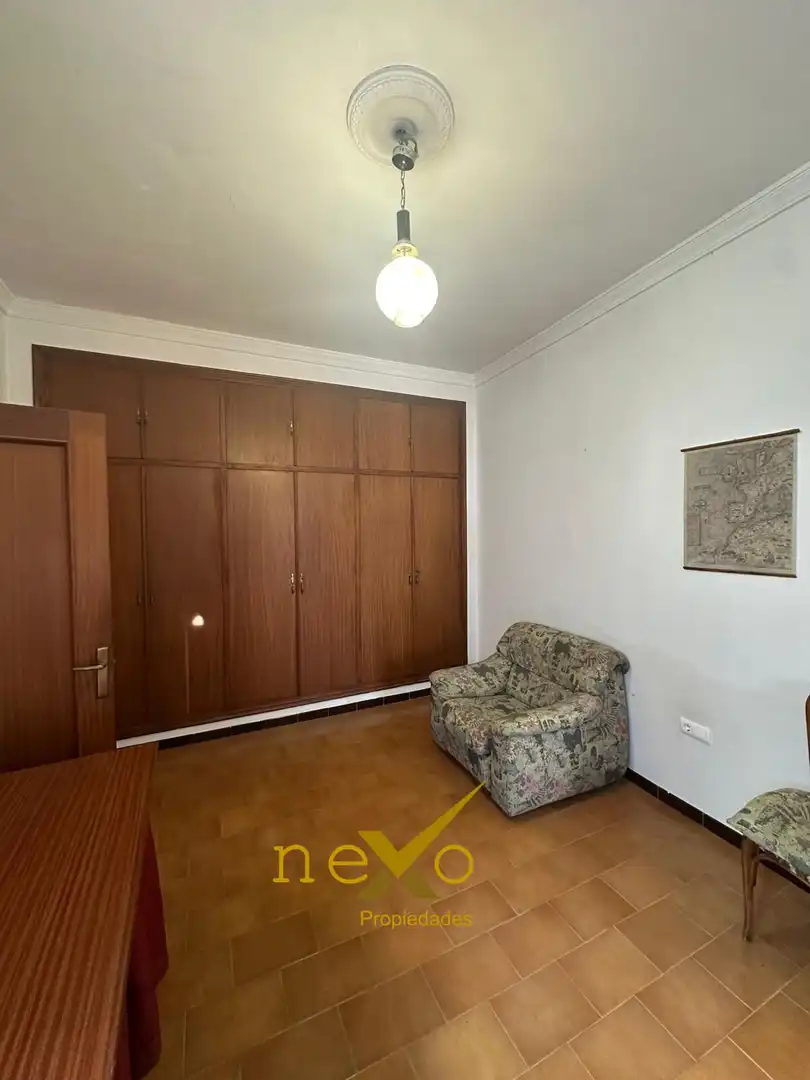 Habitación de Casa o chalet en venta en Carmona