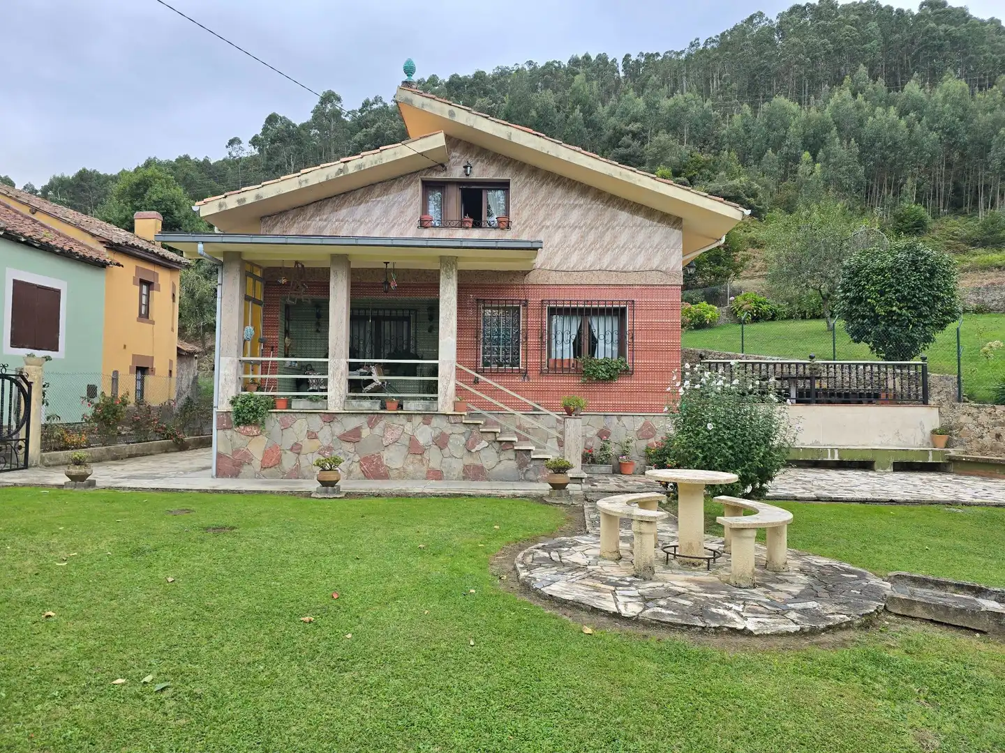 Casa amb jardí en venda a Pría - Nueva-Hontoria - Naves, imagen 2