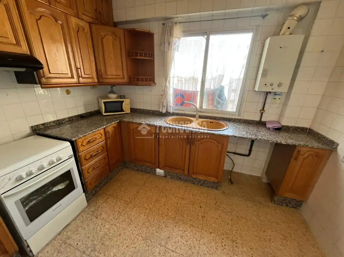 Cuina de Pis en venda en Paterna amb Balcó