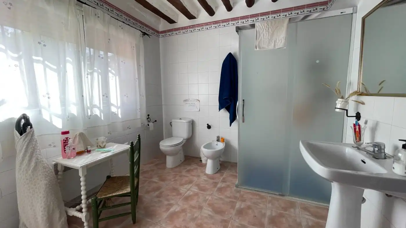 Bany de Casa o xalet en venda en Carcabuey amb Calefacció, Jardí privat i Terrassa