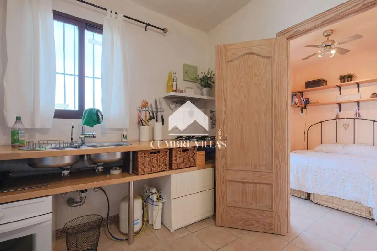 Casa rústica amb jardí en venda a Ítrabo, imagen 112