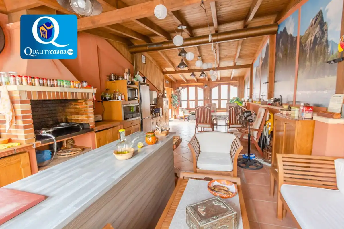 Cocina de Casa adosada en venta en Crevillent con Aire acondicionado, Terraza y Trastero