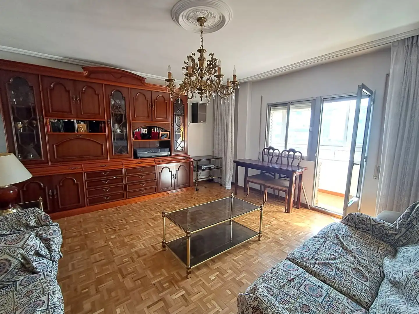 Sala de estar de Piso en venta en Valladolid con Calefacción, Parquet y Terraza