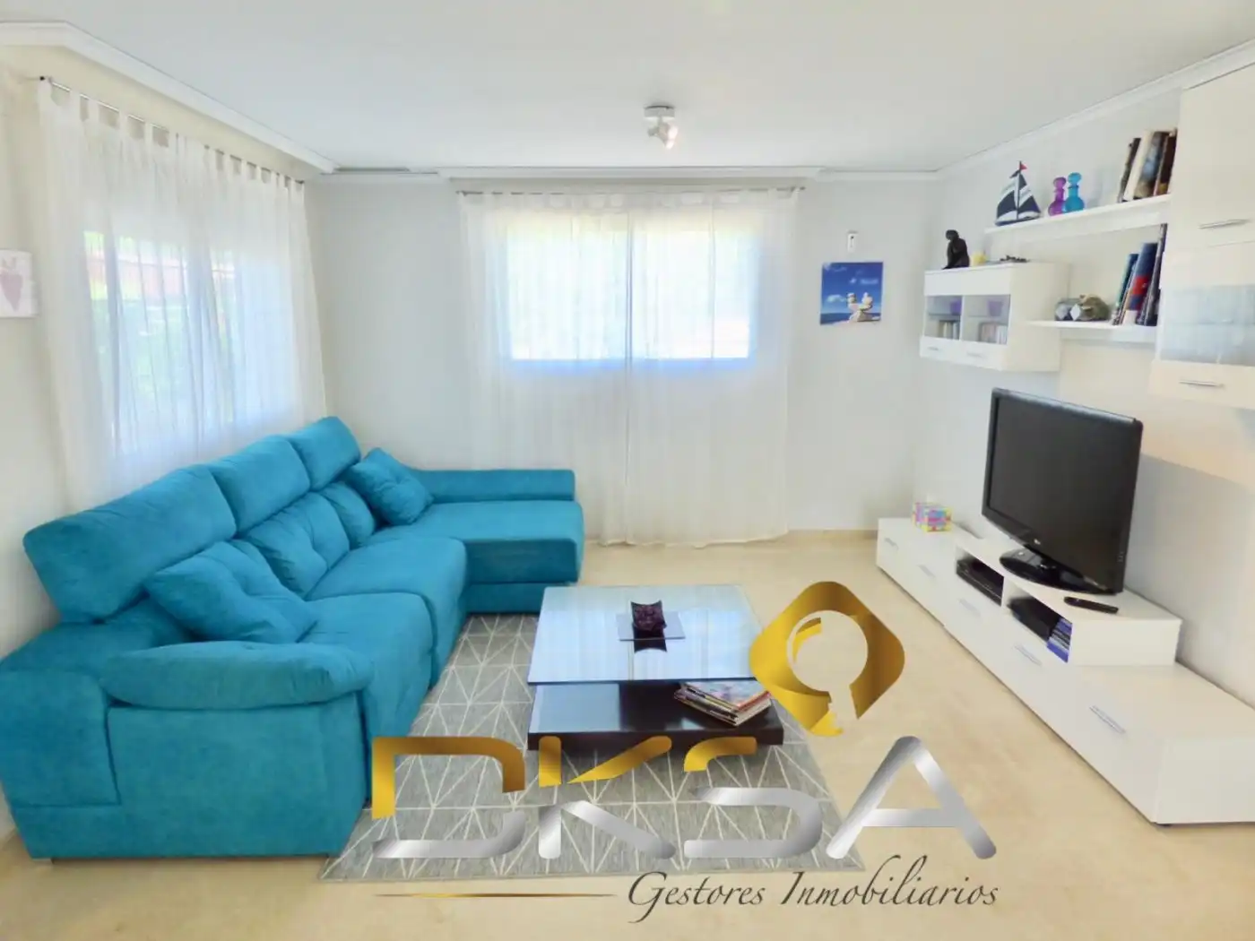 Sala de estar de Casa o chalet de alquiler en Benicasim / Benicàssim con Aire acondicionado, Calefacción y Jardín privado