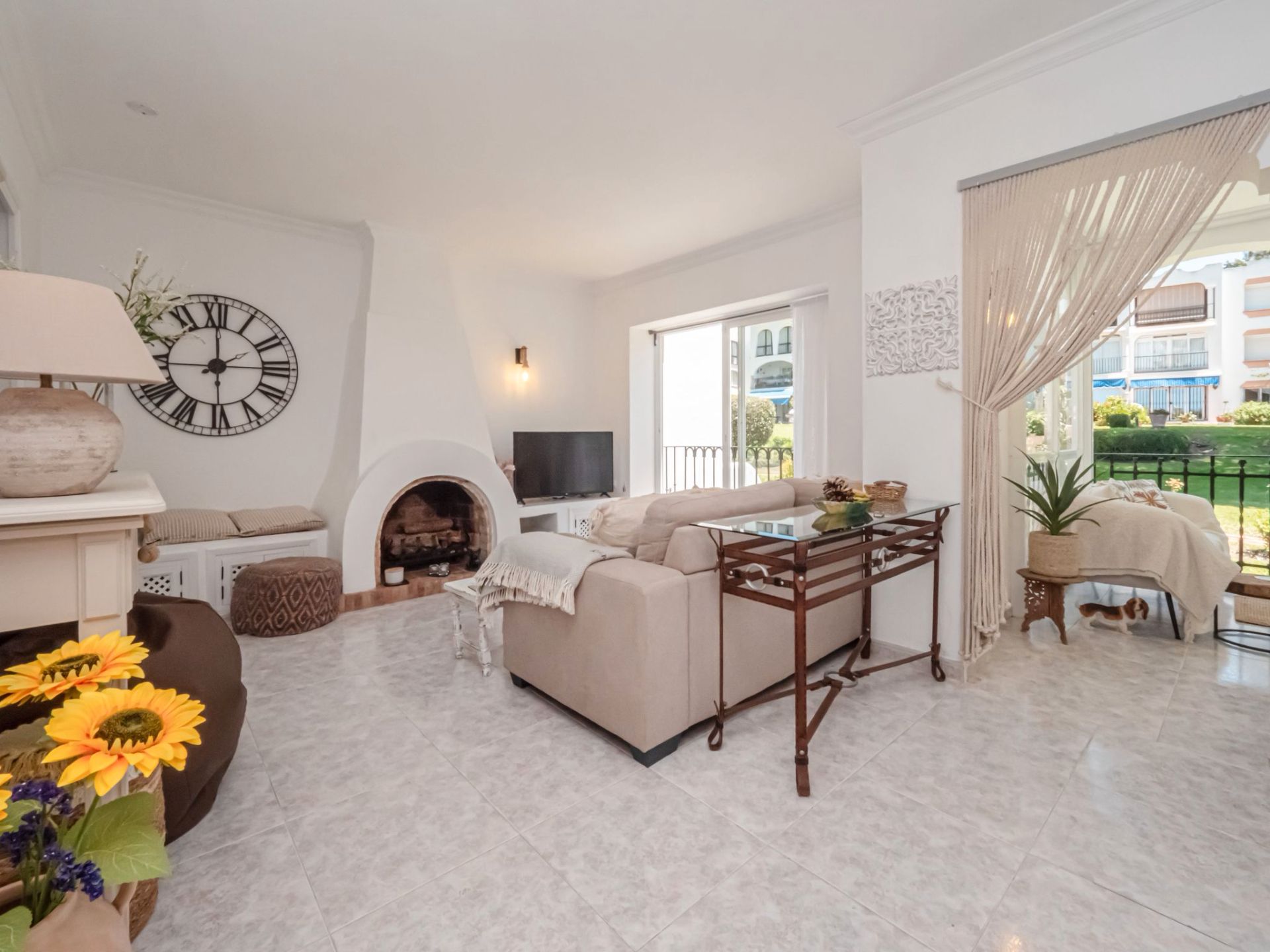 Sala d'estar de Pis en venda en Estepona amb Aire condicionat, Calefacció i Terrassa