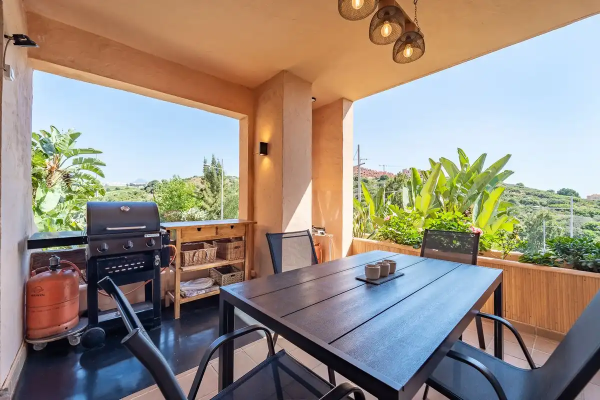 Vivienda con terraza en venta en Duquesa Village, imagen 3