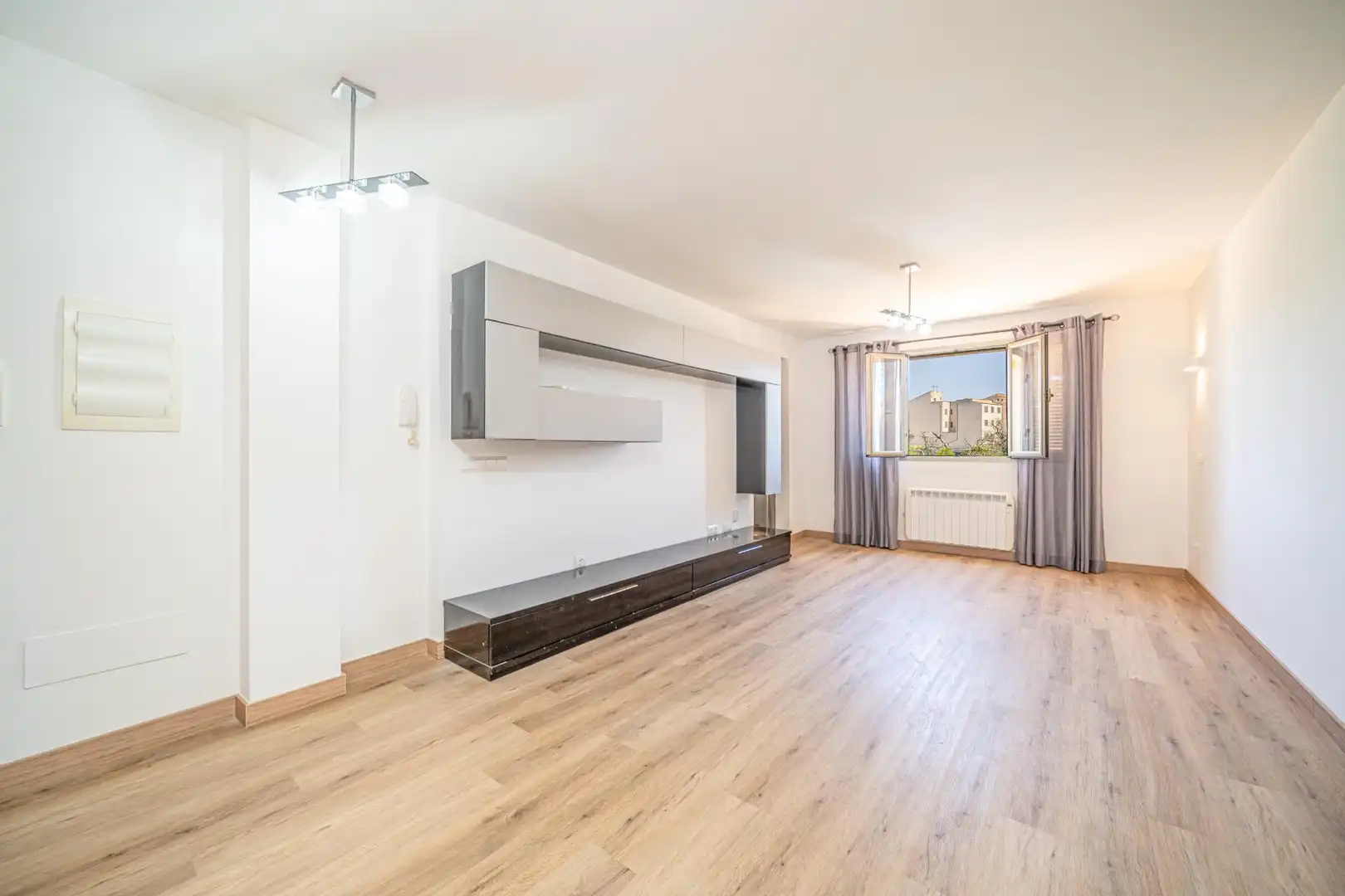 Living room of Flat for sale in Llucmajor  with Air Conditioner and Storage room