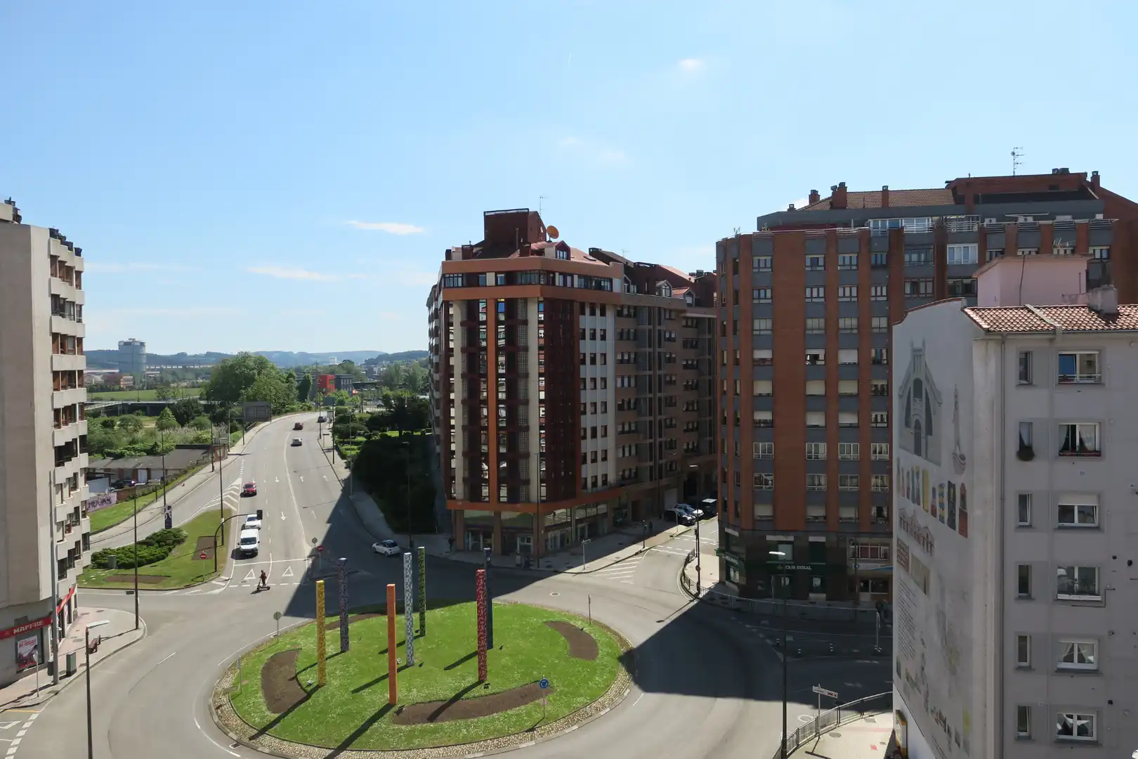 Vista exterior de Piso en venta en Avilés con Calefacción, Parquet y Terraza