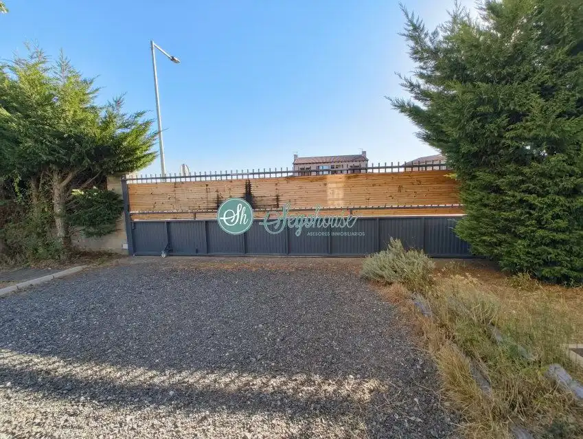 Villa zum Verkauf in Santa María la Real de Nieva, imagen 102