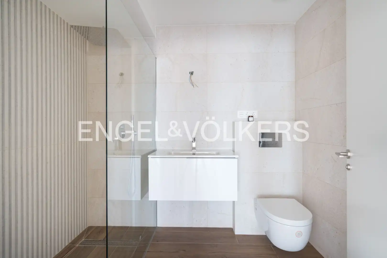 Baño de Piso en venta en Gijón  con Calefacción y Terraza