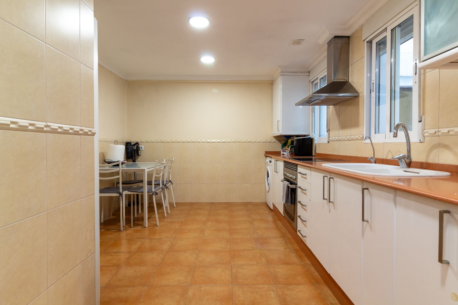 Cocina de Piso en venta en Sagunto / Sagunt con Terraza y Balcón