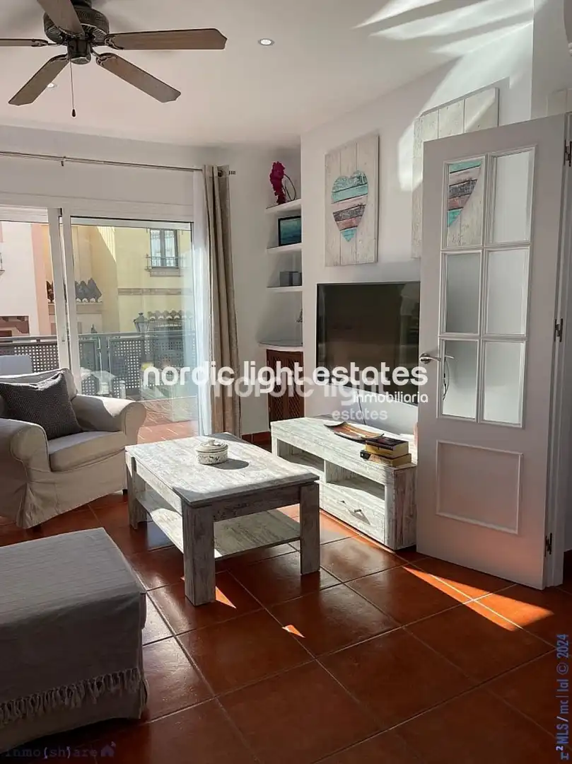 Sala de estar de Casa o chalet en venta en Nerja con Terraza y Piscina