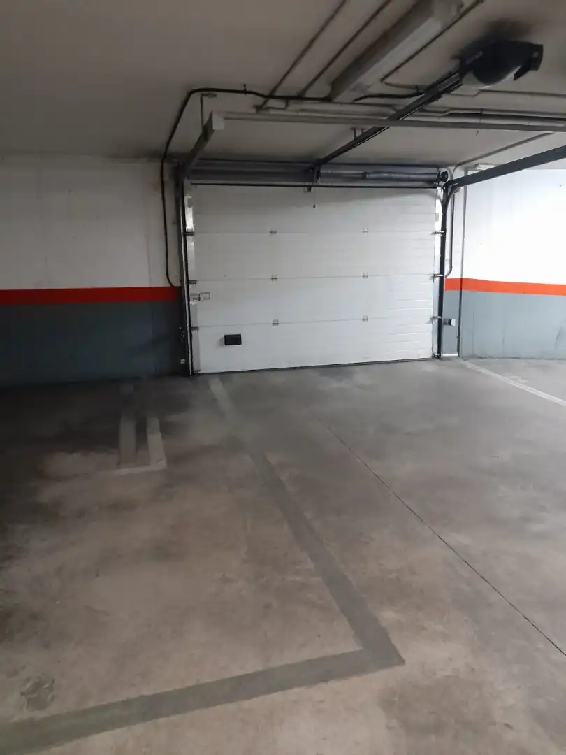 Aparcamiento con ascensor en venta en Calle Bilbao, imagen 2
