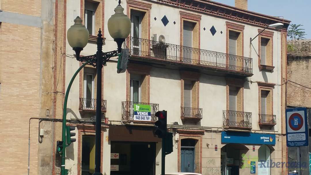 Exterior view of Duplex for sale in Tudela  with Air Conditioner, Heating and Terrace