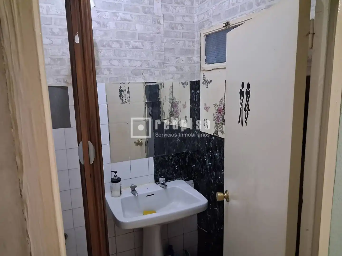 Bany de Local en venda en Alcorcón