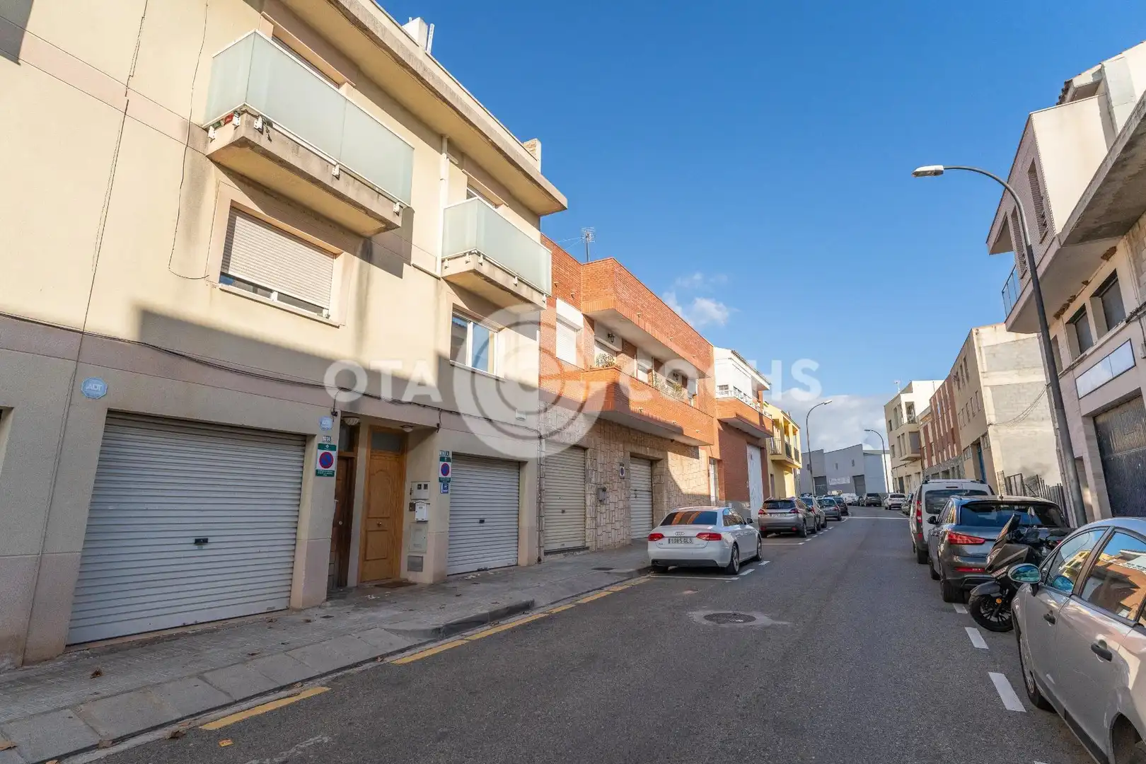 Vista exterior de Casa adosada en venda en Reus amb Aire condicionat, Calefacció i Terrassa