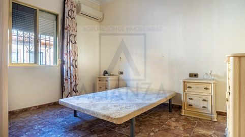 Foto 5 de Casa adosada en venda a Calle Manzanilla, Balcón de Sevilla - Atalaya - La Uva - La Extremeña, Camas