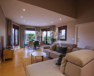 Sala d'estar de Casa o xalet en venda en Espirdo amb Calefacció, Jardí privat i Terrassa