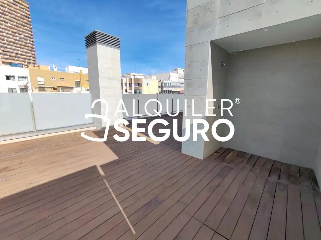 Terrassa de Pis de lloguer en Alicante / Alacant amb Aire condicionat, Terrassa i Piscina