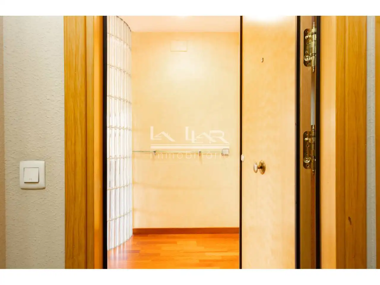 Flat for sale in Vic  with Heating, Parquet flooring and Storage room