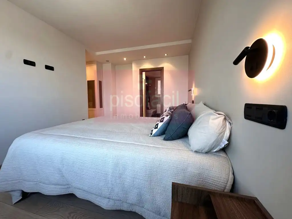 Bedroom of Flat for rent in Lugo