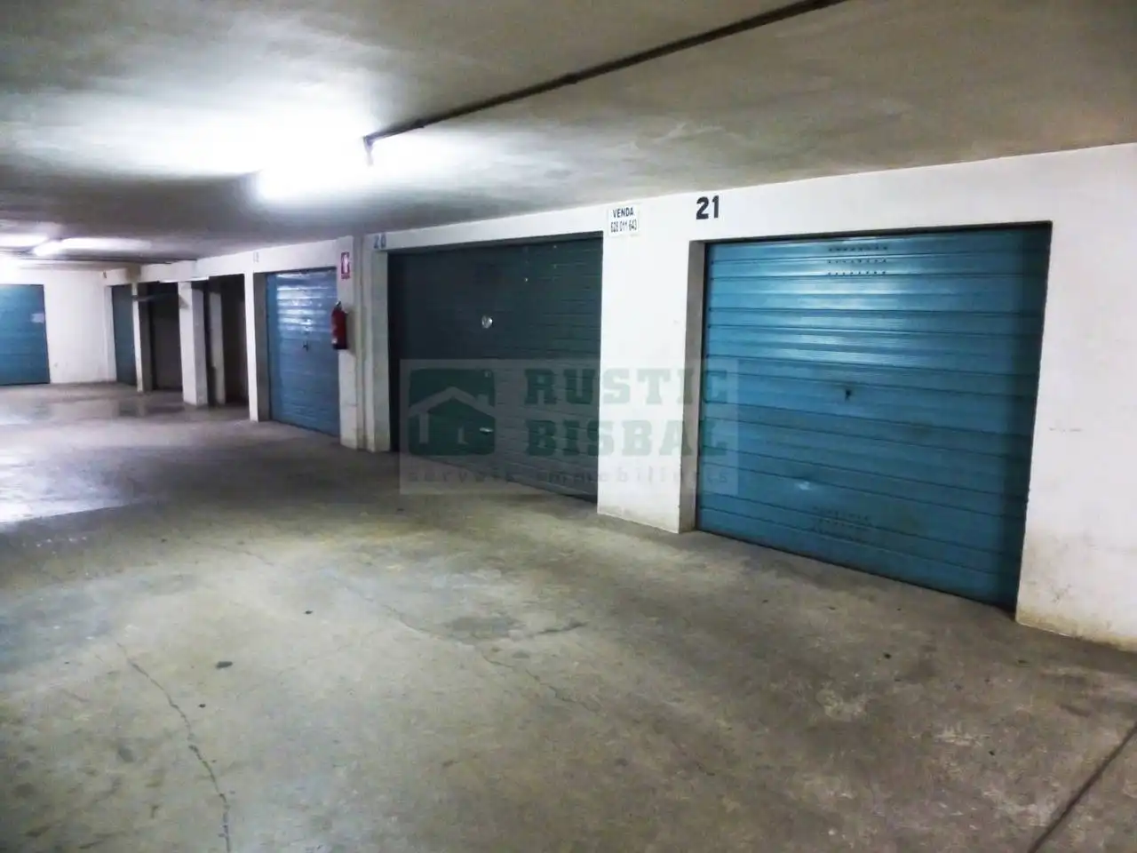 Parkplatz zur Miete in La Bisbal d'Empordà, imagen 3