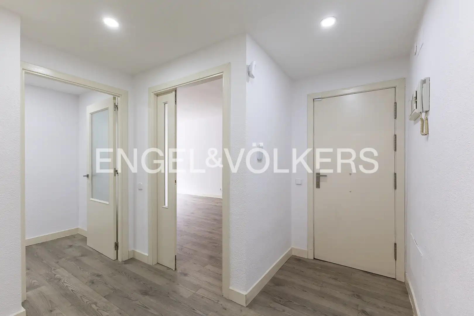 Flat for sale in Alcobendas  with Heating, Storage room and Swimming Pool