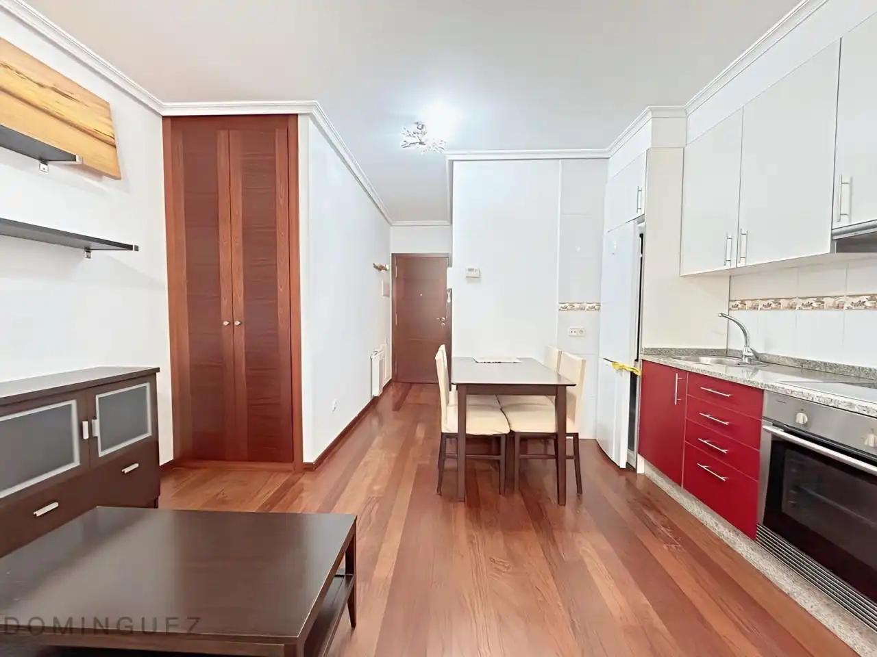Vista exterior de Estudio en venta en Vigo  con Calefacción y Amueblado