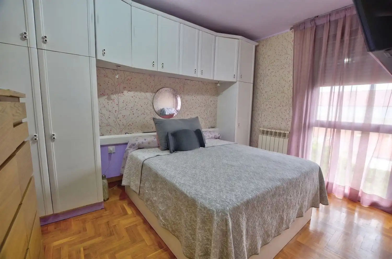 Schlafzimmer von Wohnung zum Verkauf in Avilés mit Heizung, Abstellraum und Schwimmbad