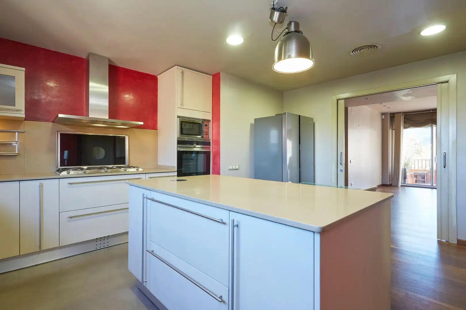 Küche von Wohnung zur Miete in Barcelona mit Klimaanlage, Terrasse und Abstellraum