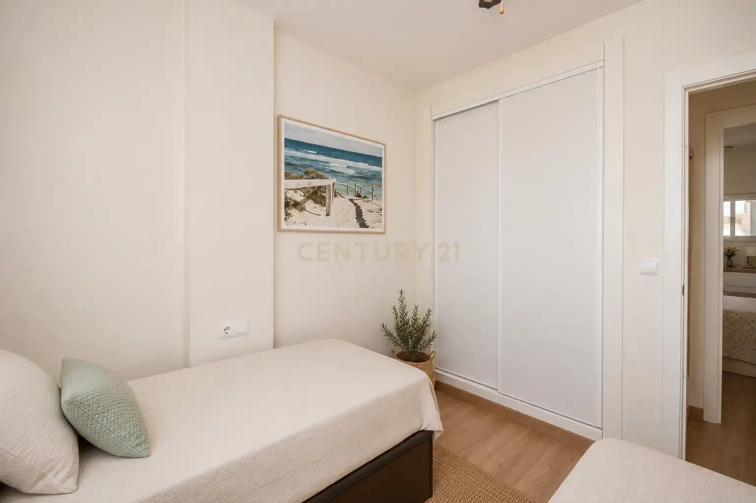 Habitación de Apartamento en venta en Mutxamel con Aire acondicionado, Trastero y Piscina