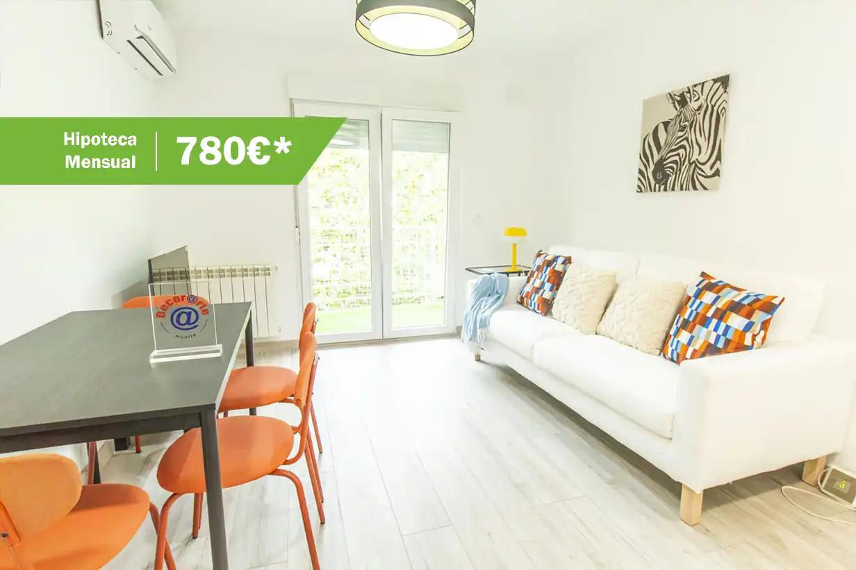 Living room of Flat for sale in Madrid  with Air Conditioner, Heating and Terrace