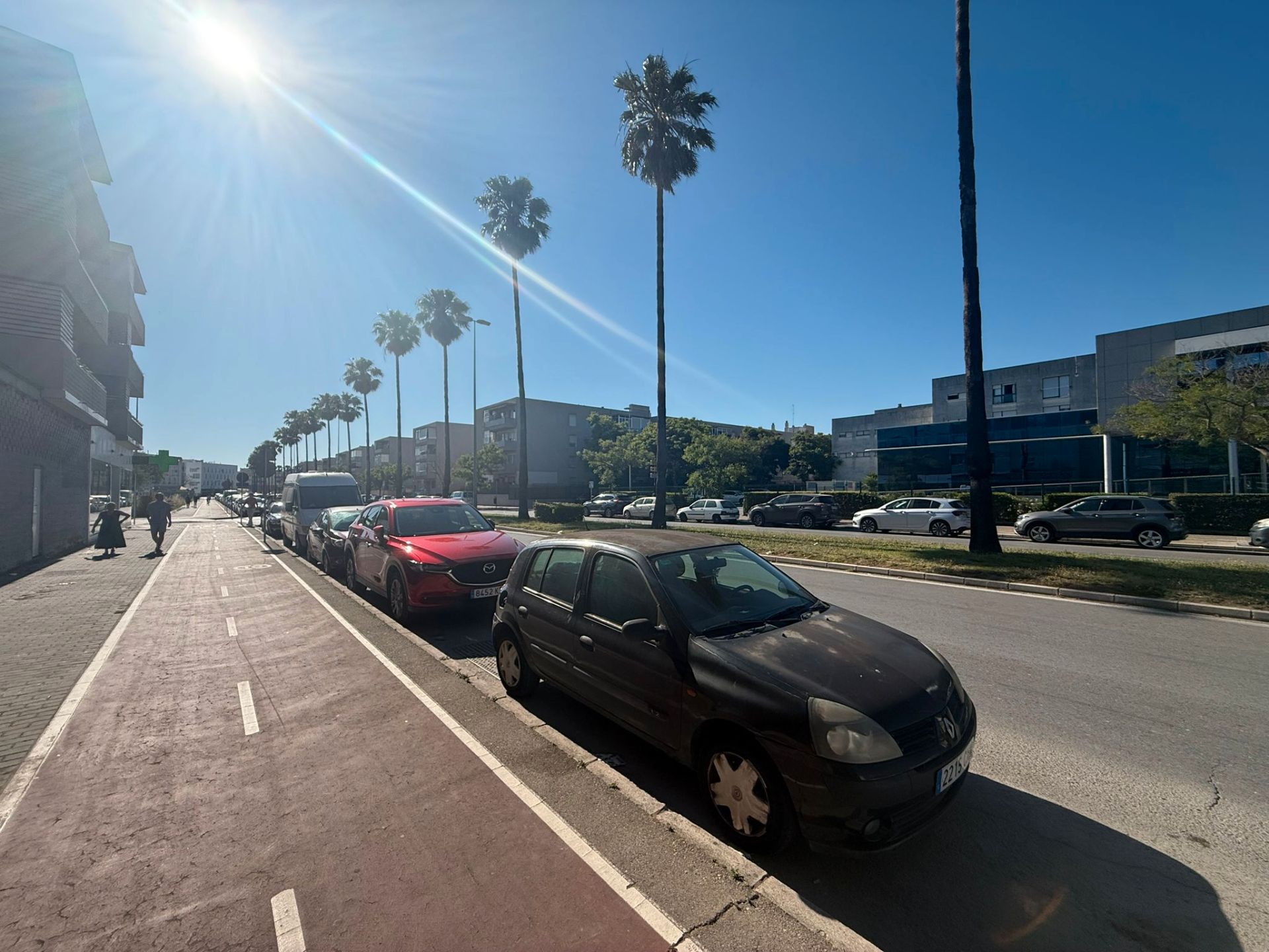 Aparcament de Local de lloguer en Jerez de la Frontera amb Aire condicionat