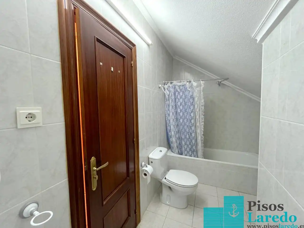 Baño de Dúplex en venta en Noja con Calefacción y Terraza