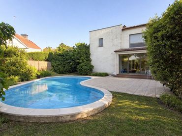 Detached house with pool for sale in Fuente Santa