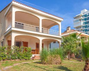 Vista exterior de Casa o xalet de lloguer en Benicasim / Benicàssim amb Aire condicionat, Terrassa i Balcó