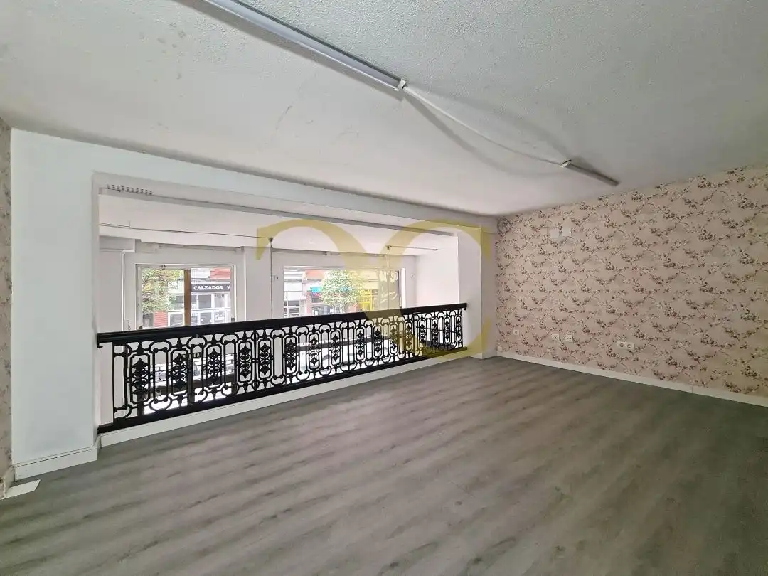 Geschaftsraum zur Miete in Gijón 
