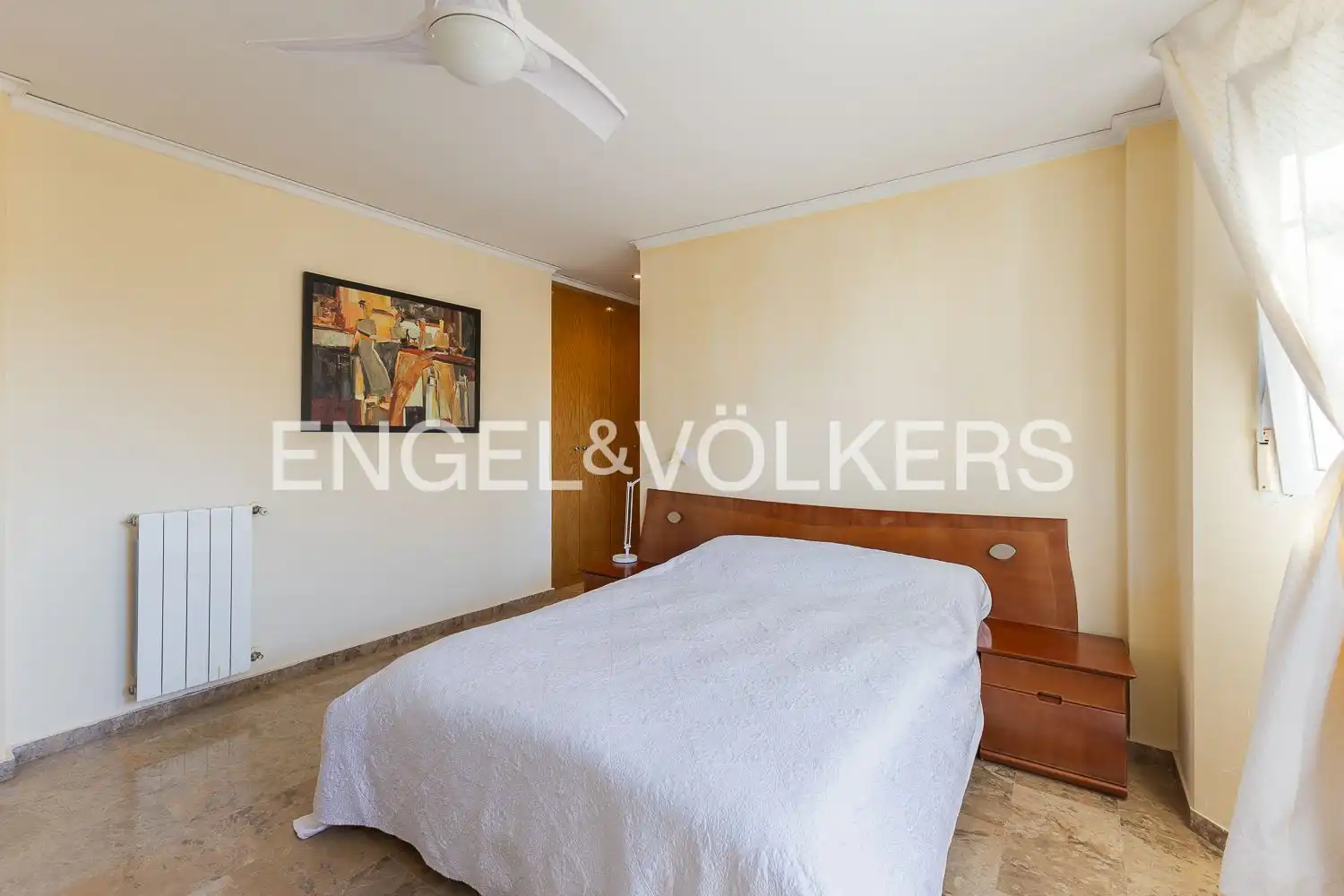 Bedroom of Houses for sale in Torrent  with Air Conditioner, Heating and Private garden