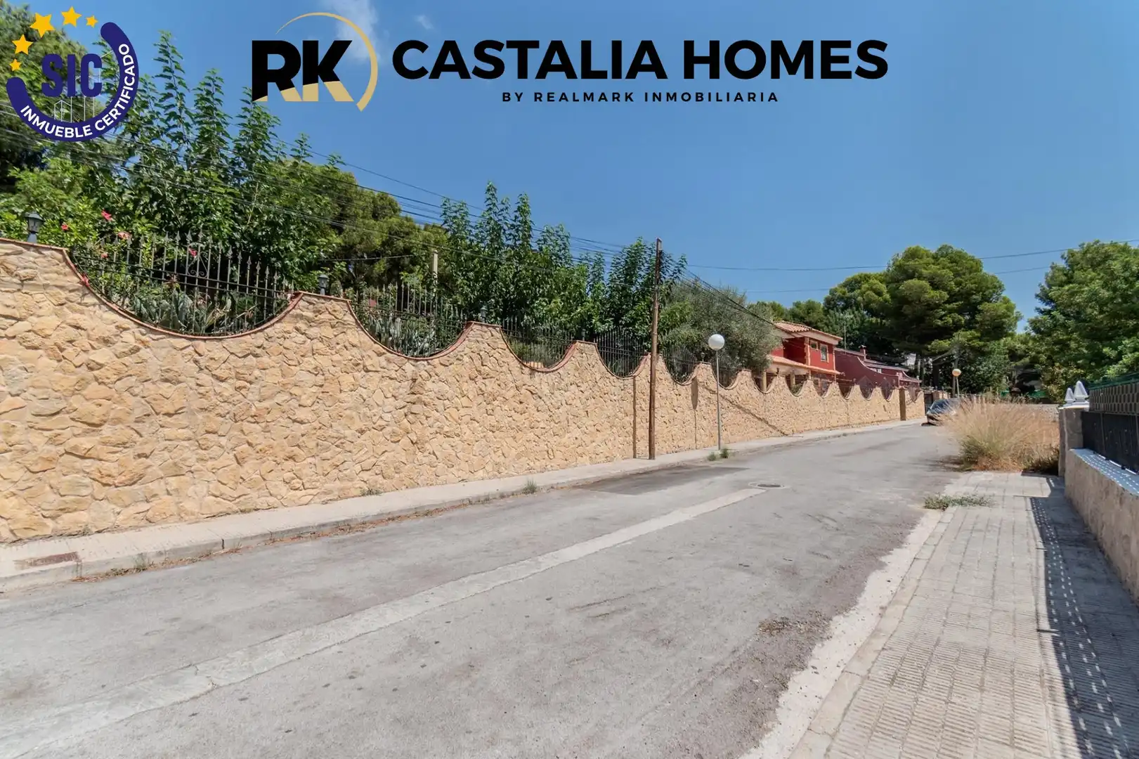Vista exterior de Casa o xalet en venda en Borriol amb Aire condicionat, Calefacció i Jardí privat