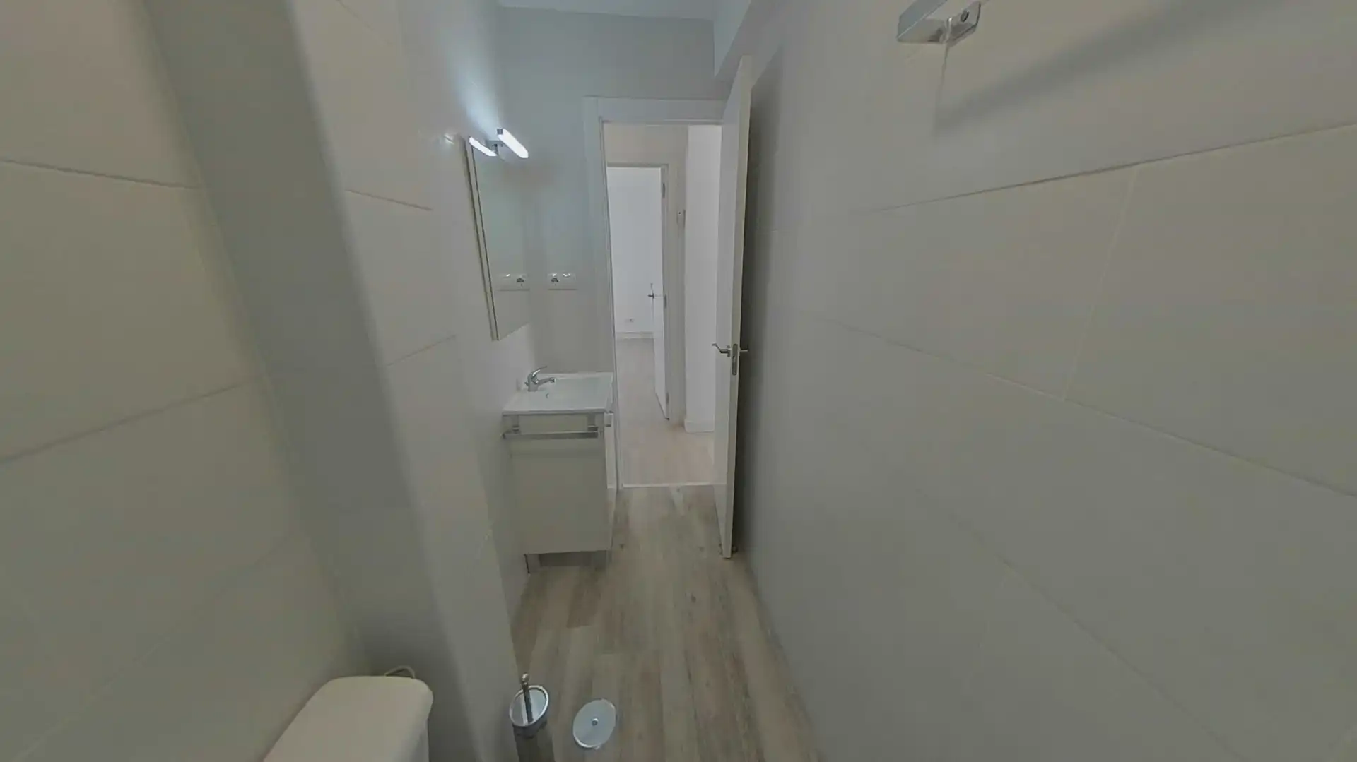 Bany de Pis en venda en Madrid amb Calefacció i Parquet