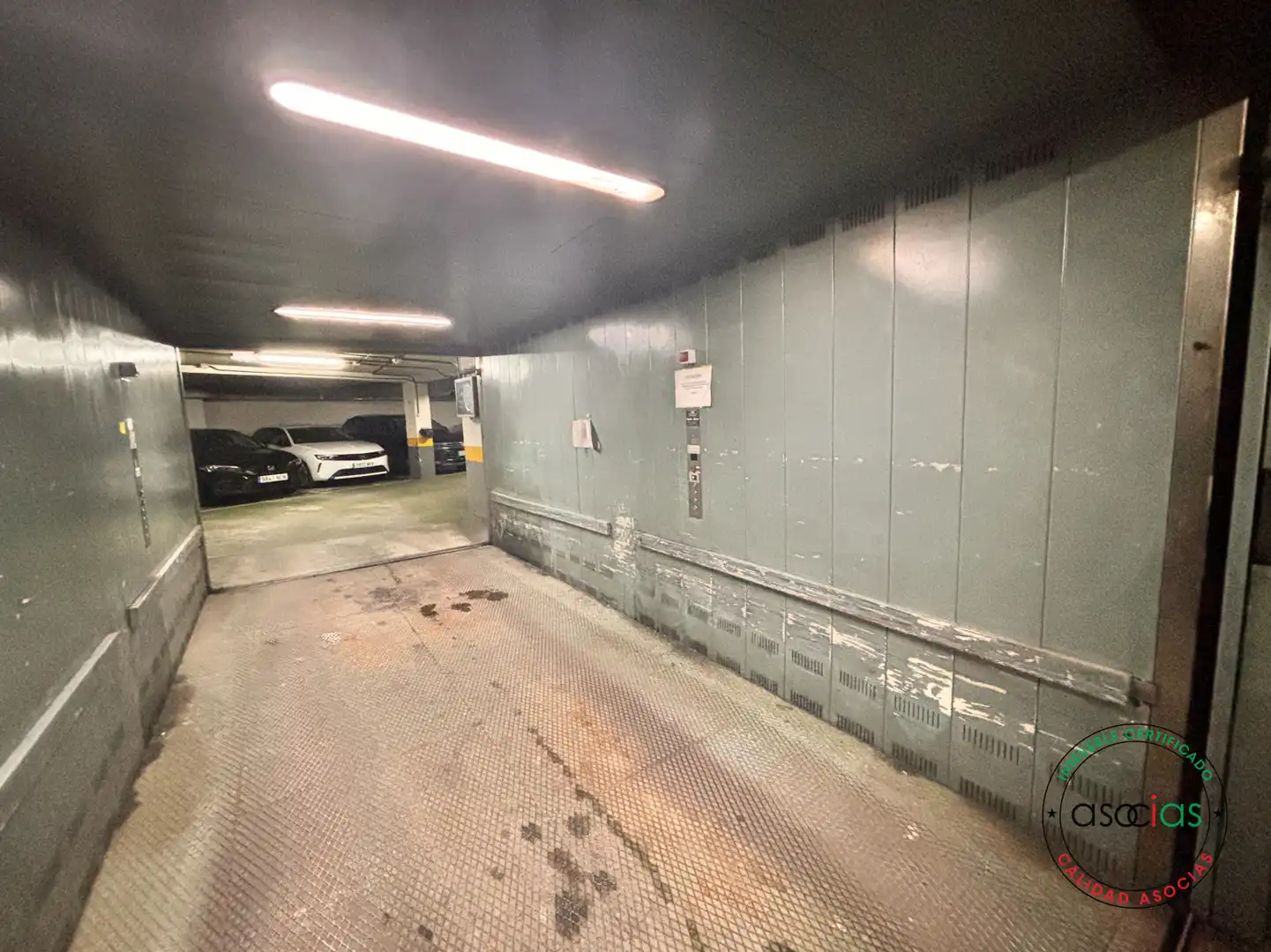 Aparcament de Garatge en venda en Oviedo 