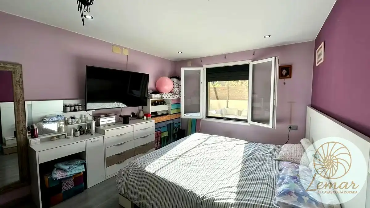 Habitación de Casa o chalet en venta en Castelldefels con Jardín privado, Terraza y Piscina